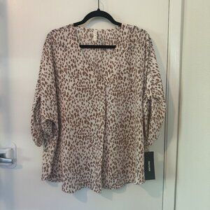MTS Animal Print top beige & white 1X NEW W/ TAGS